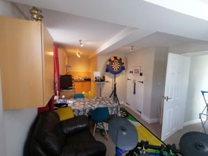 Photo 25- click for photo gallery